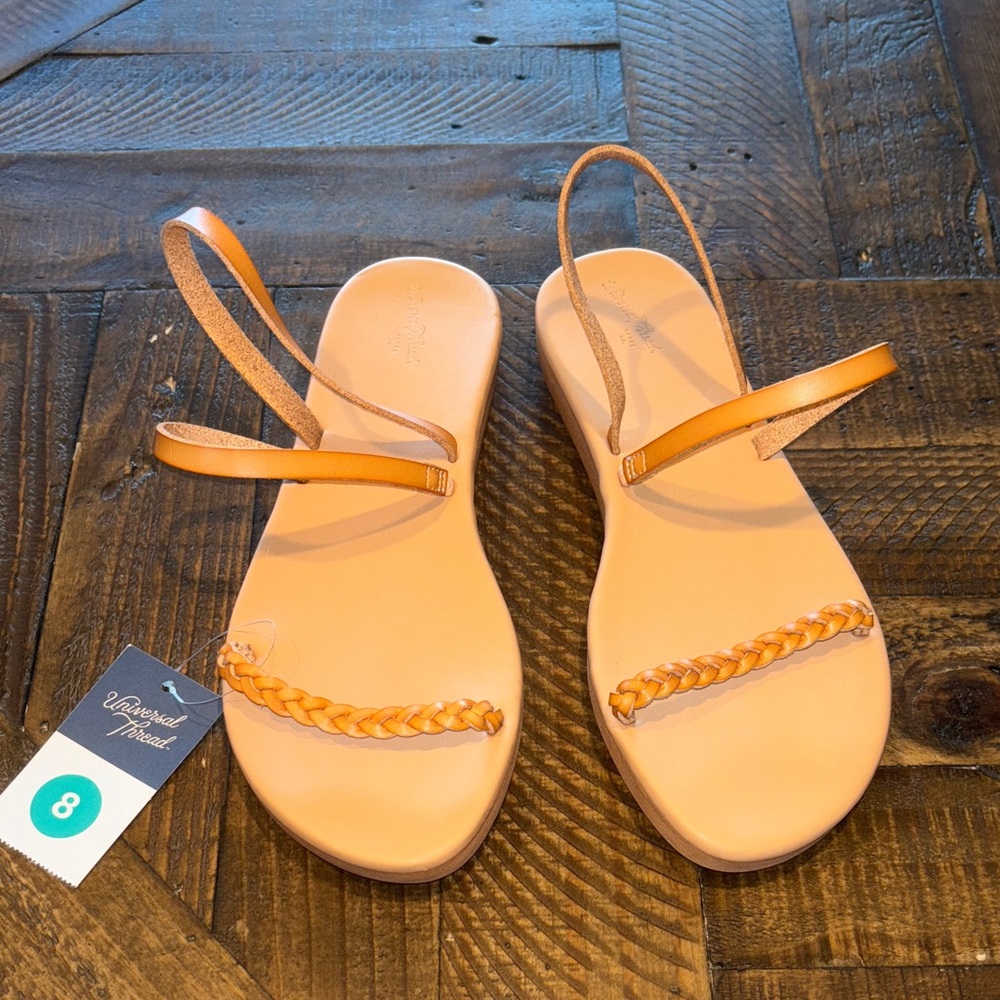 Universal Thread Sandals